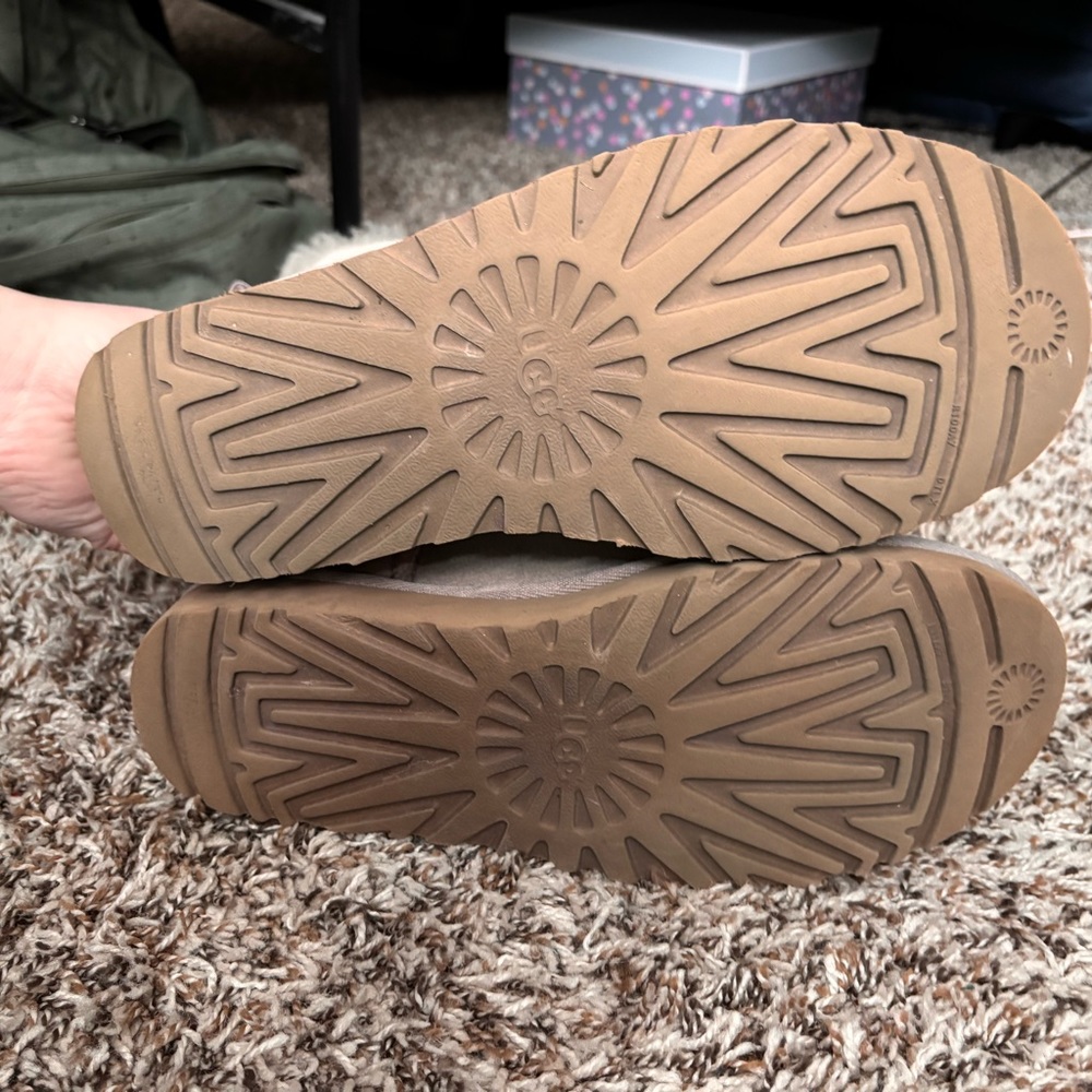 Bailey Bow Uggs - image 2